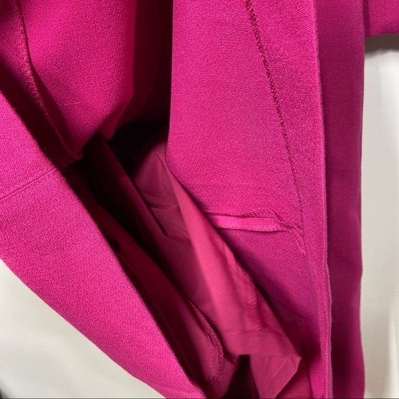 VINCE CAMUTO Crepe A-Line Dress in Magenta 4 - Picture 9 of 12